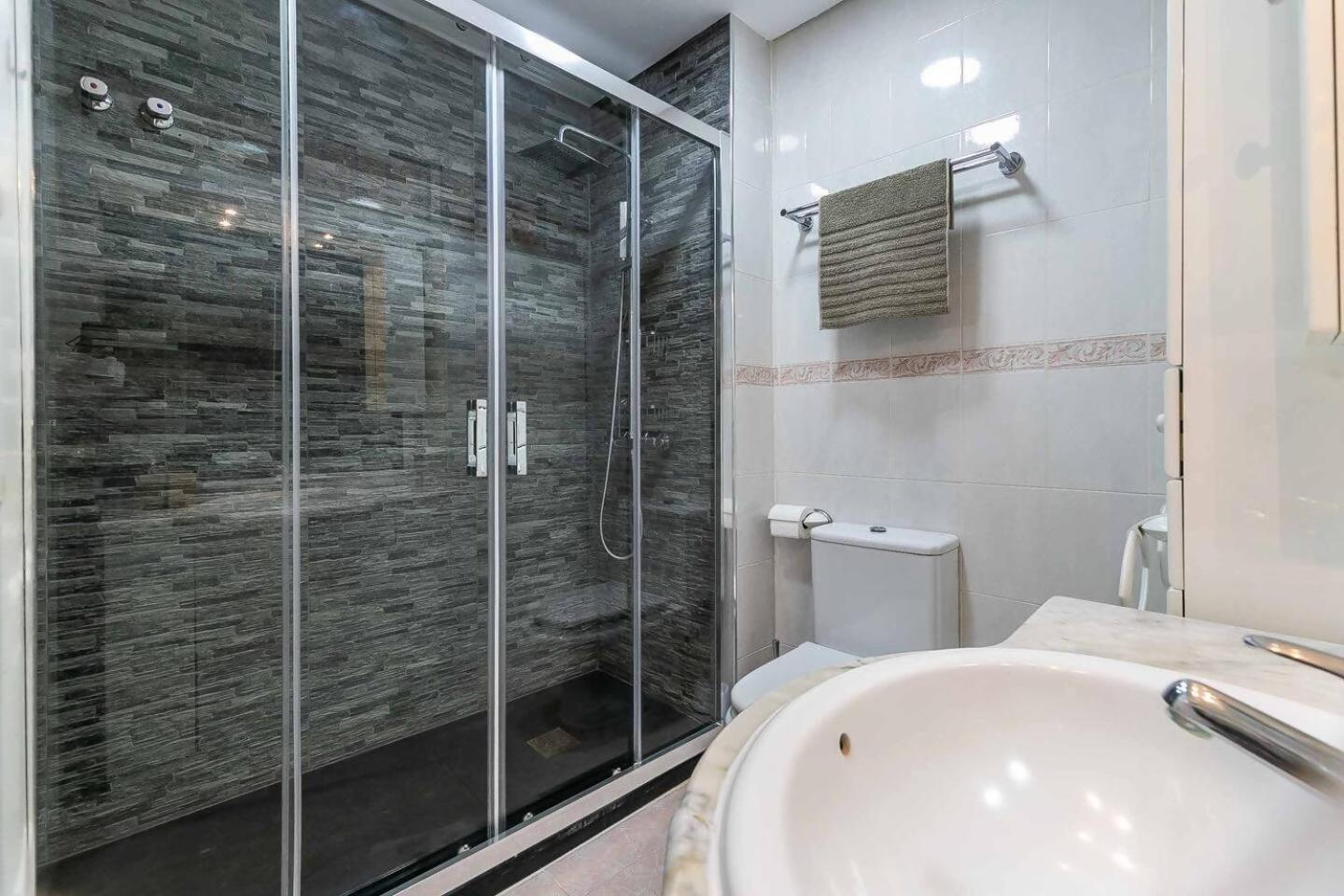 Cyv 1 Bed 1 Bath Beach View Fuengirola Esterno foto